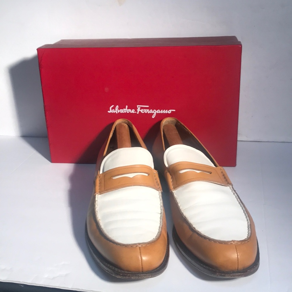 SALVATORE FERRAGAMO TUTONED TAN & WHITE LOAFERS